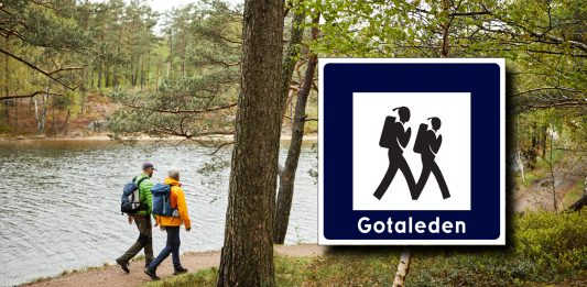 Två personer på vandring