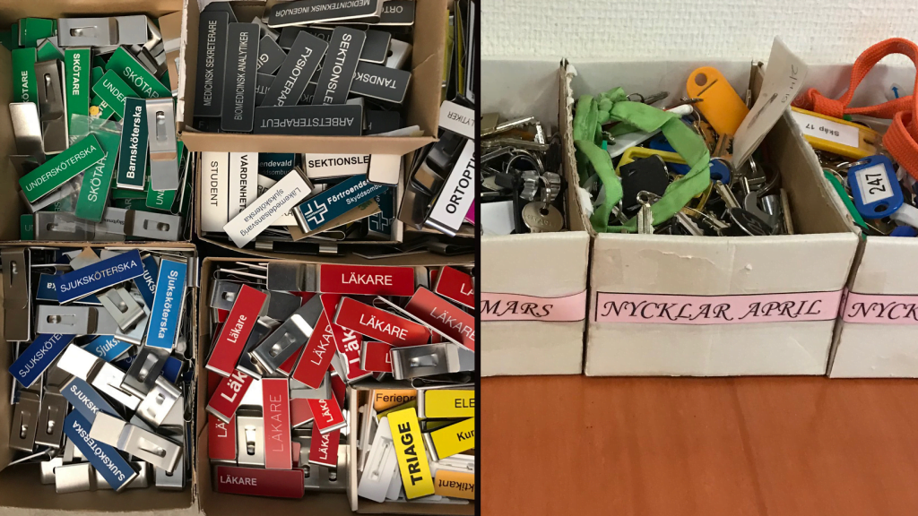 Bild på Namnskyltar och nycklar som ofta glöms i kläderna.