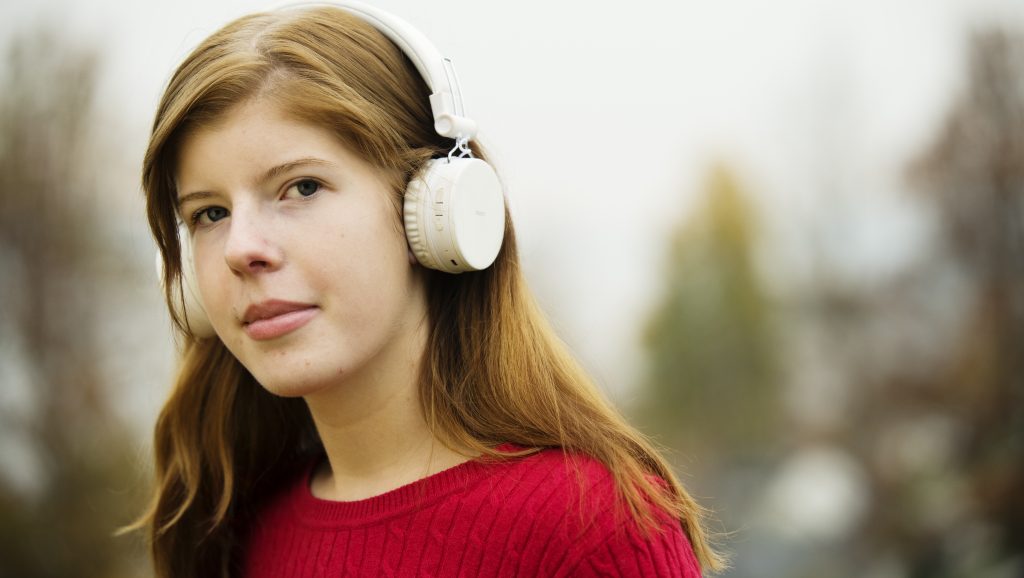 Som barn tog Jennifer en vuxens ansvar för båda sina föräldrar. Behandlingen på vårdcentralen har gett henne verktyg att må bättre. Foto: Anna Rehnberg