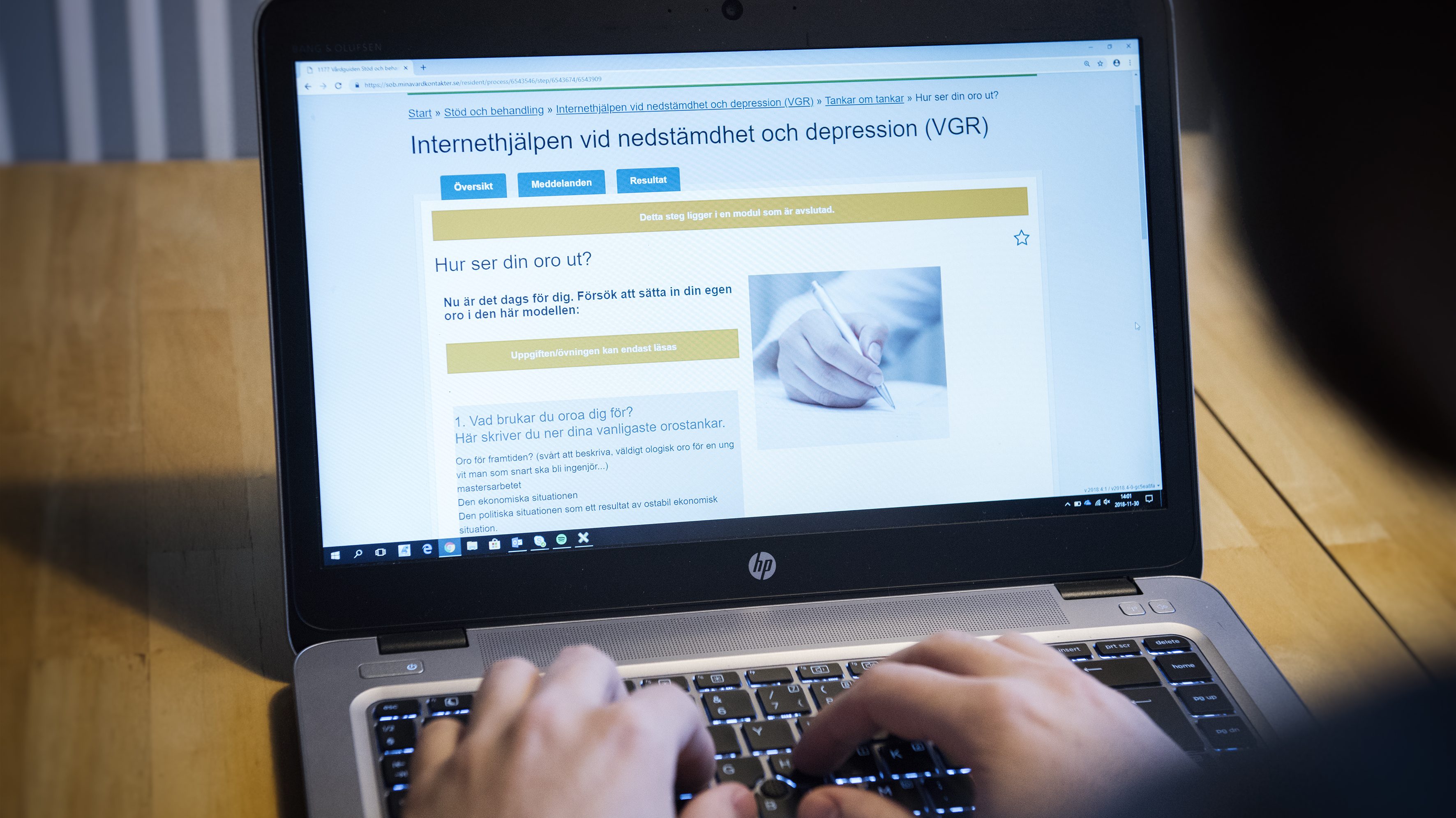 Under 2019 ska fler vårdcentraler i VGR kunna erbjuda terapi via nätet. Foto: Anna Rehnberg