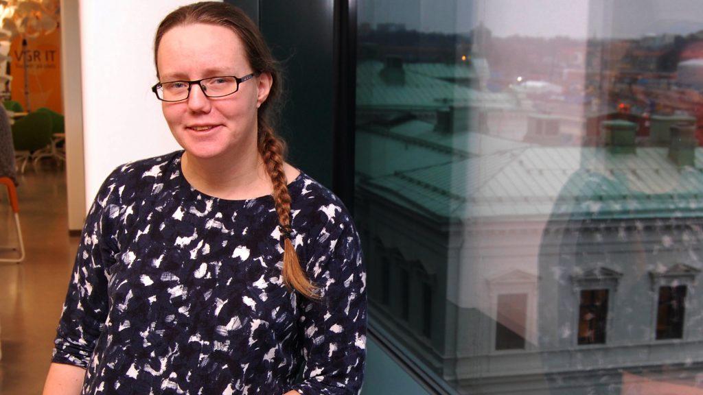 Hanna Svensson erbjuder Västra Götalandsregionen att få ta del av hennes kunskaper och erfarenheter i egenskap av patient och civilingenjör.